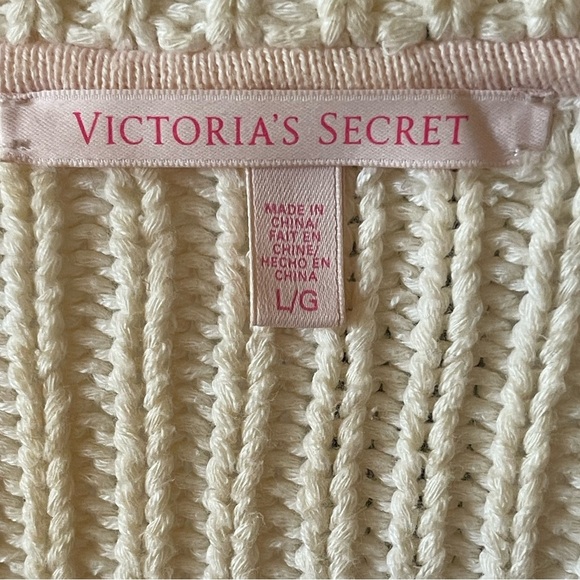 Victoria’s Secret White Knit Sleeveless Sweater Vest Size Large - Picture 3 of 4